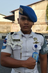 AHMAD MUZAKY