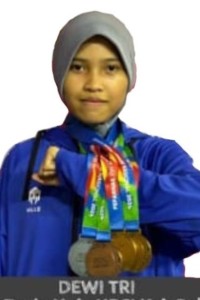 DEWI TRI KURNIANTARI SUGIHARTO