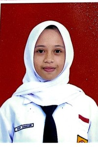 YUNI WAHYUNI